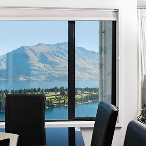 Two Bedroom Apartment Queenstown Hill